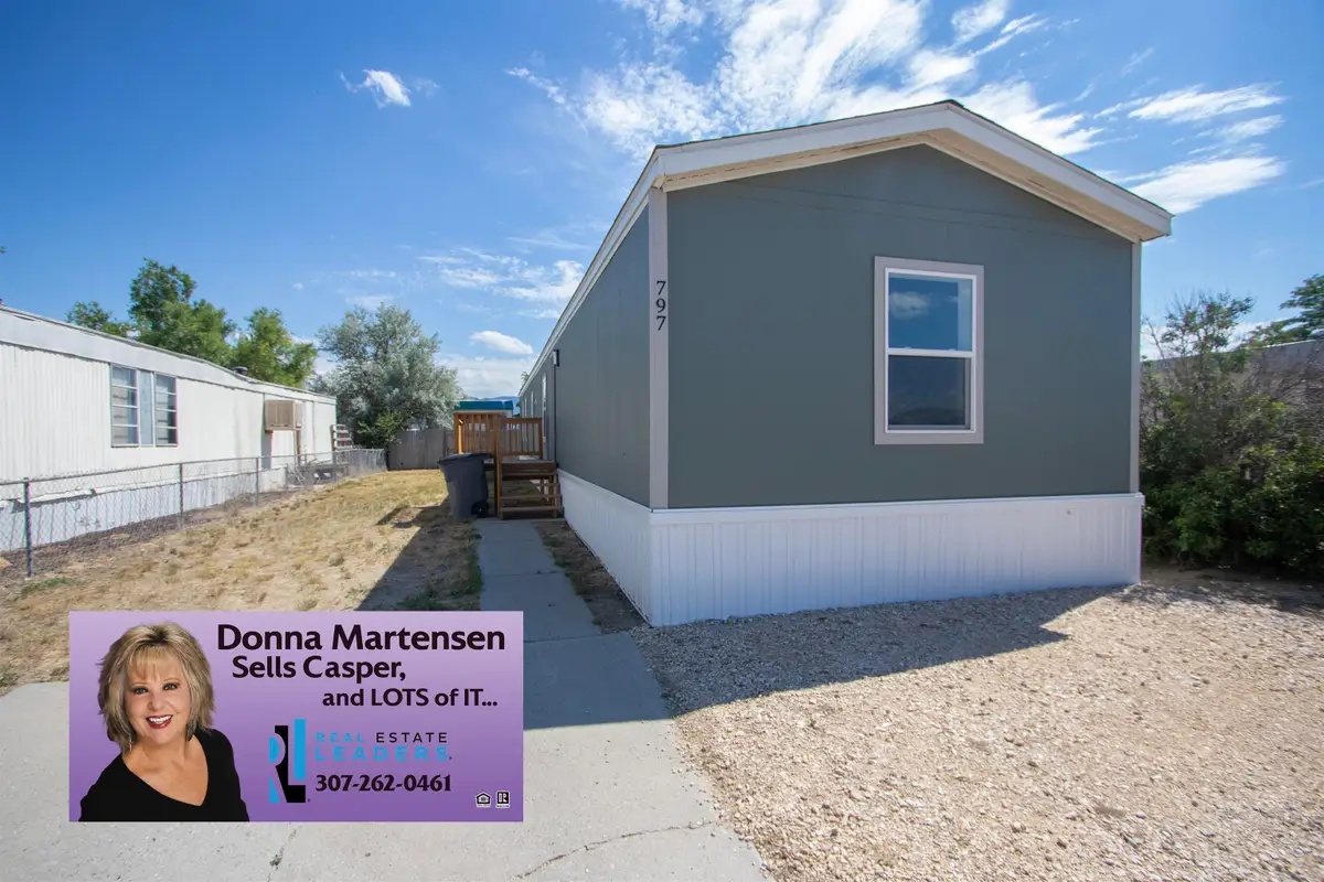 979 5th ST, Evansville, WY 82636 - #1