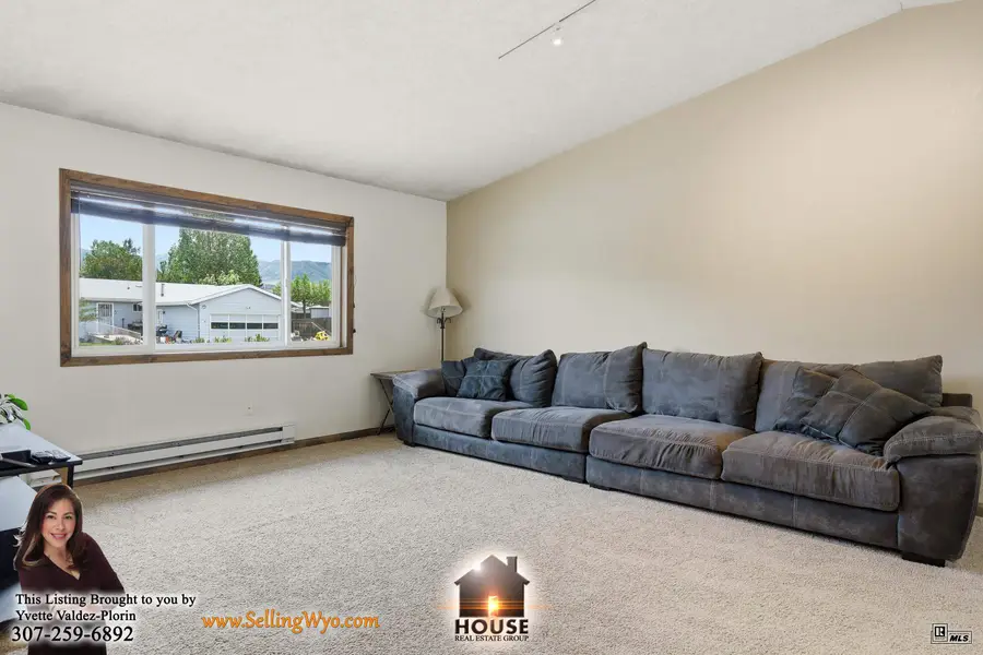 3596 Meadowlark Dr, Casper, WY 82604 - #3
