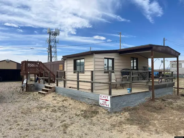 55 Seminoe Boat Club, Sinclair, WY 82334