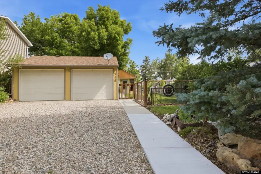 716 E 16th St, Casper, WY 82601 - #3
