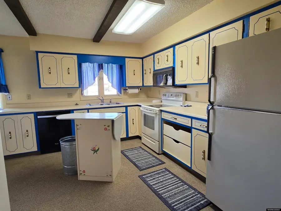 1015 S Smith Rd, Riverton, WY 82501 - #3