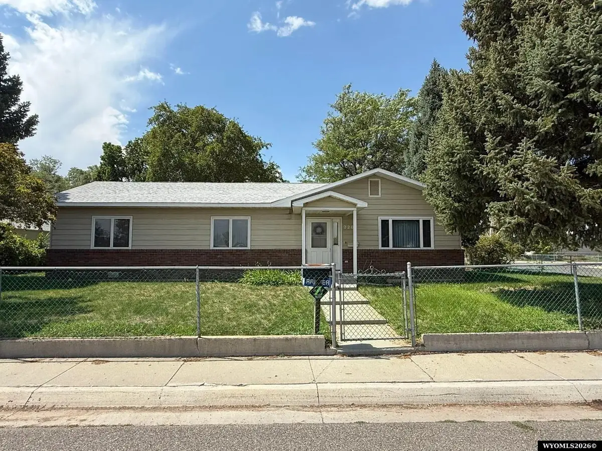 220 N 5th W, Riverton, WY 82501 - #1