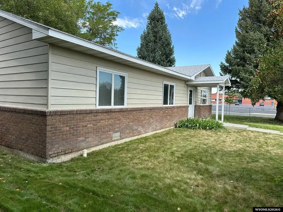 220 N 5th W, Riverton, WY 82501 - #2