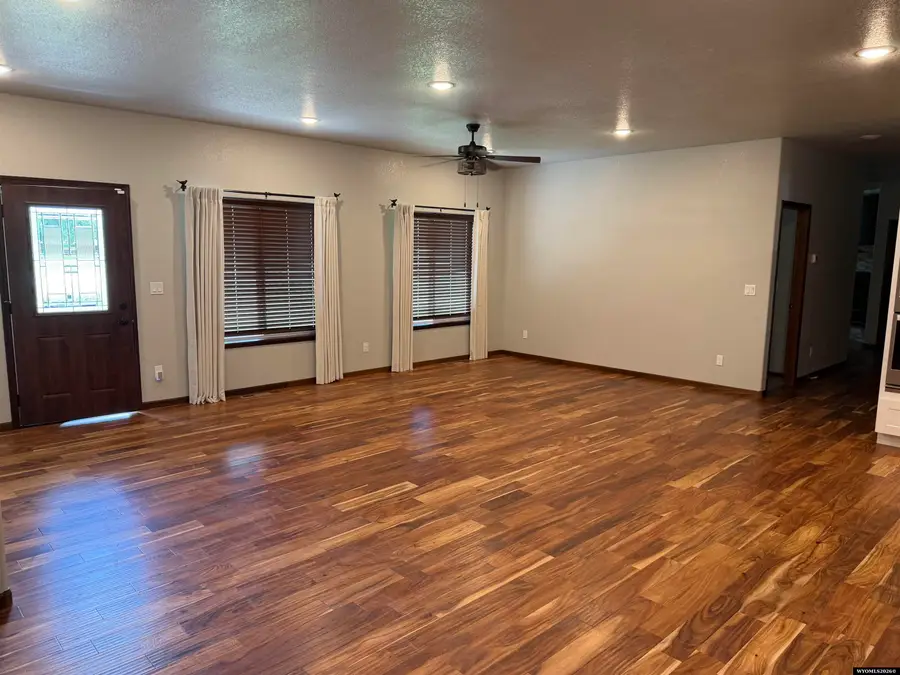 270 W Mountain View, Riverton, WY 82501 - #3