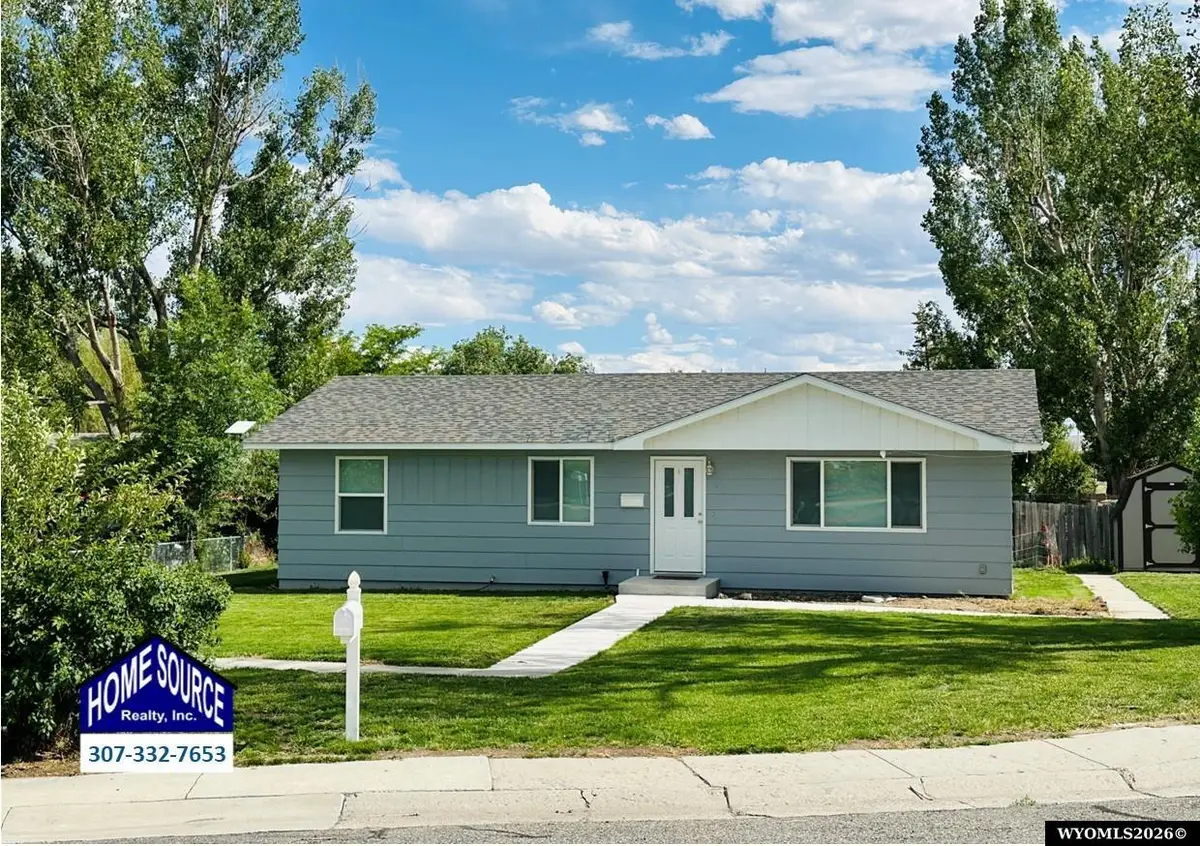 201 Kinnikinnick Drive, Riverton, WY 82501 - #1