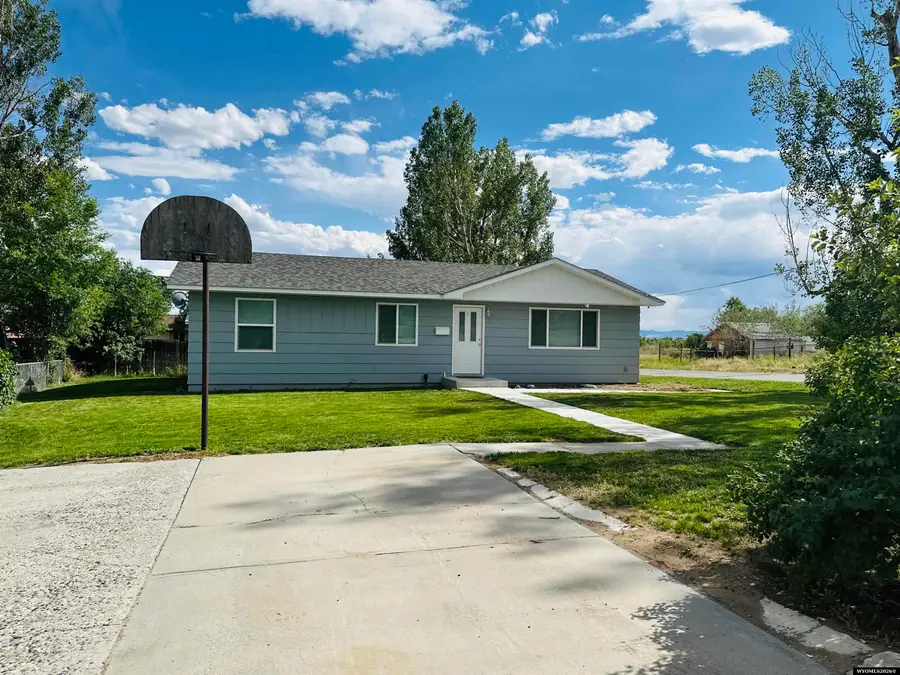 201 Kinnikinnick Drive, Riverton, WY 82501 - #2