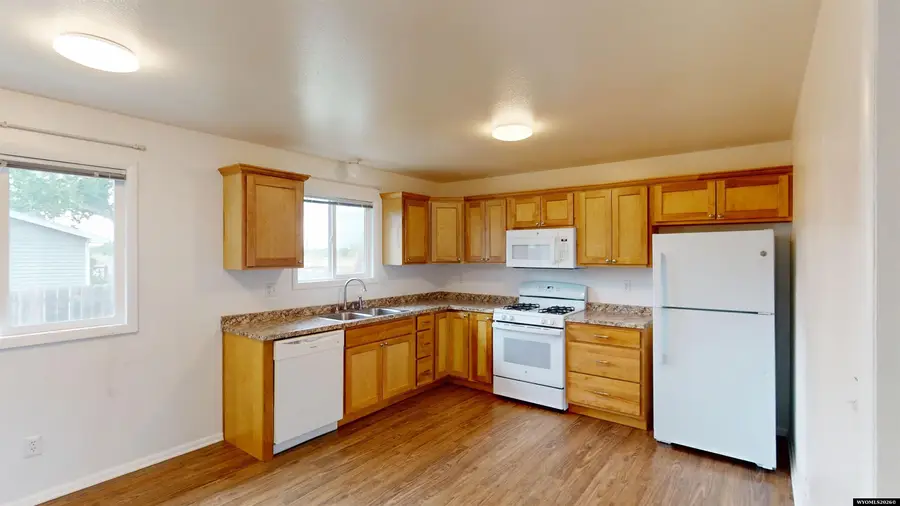 201 Kinnikinnick Drive, Riverton, WY 82501 - #3