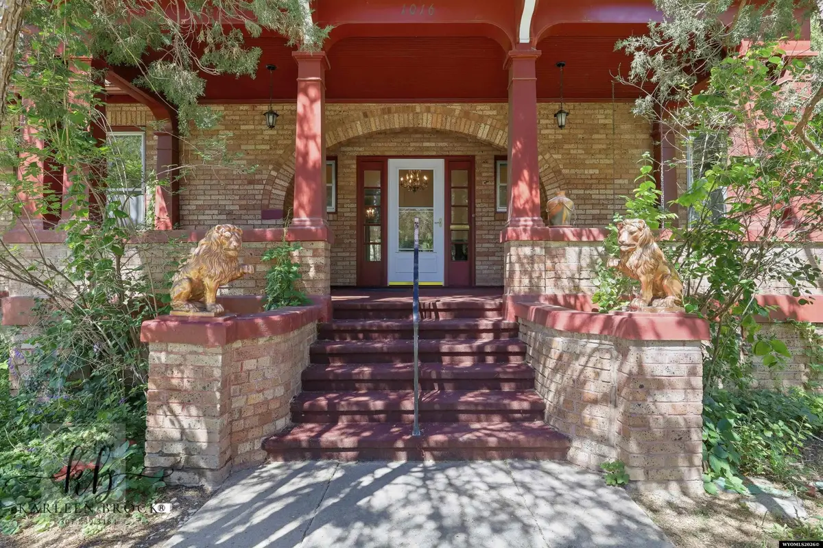 1016 S Center St, Casper, WY 82601 - #1