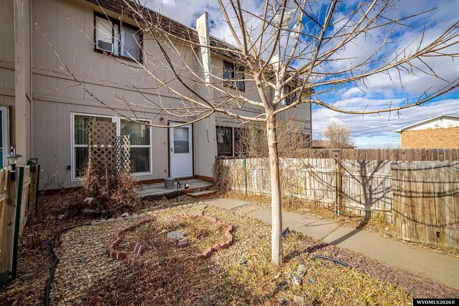 2244 E 8th St, Casper, WY 82609 - #2