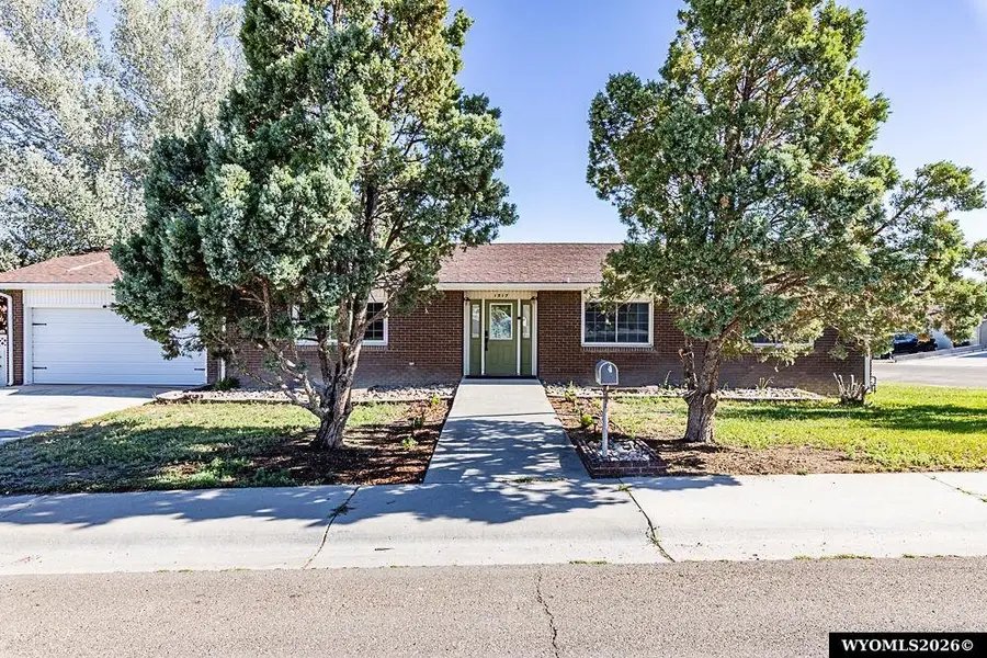 1317 Cottonwood Dr, Rock Springs, WY 82901 - #2