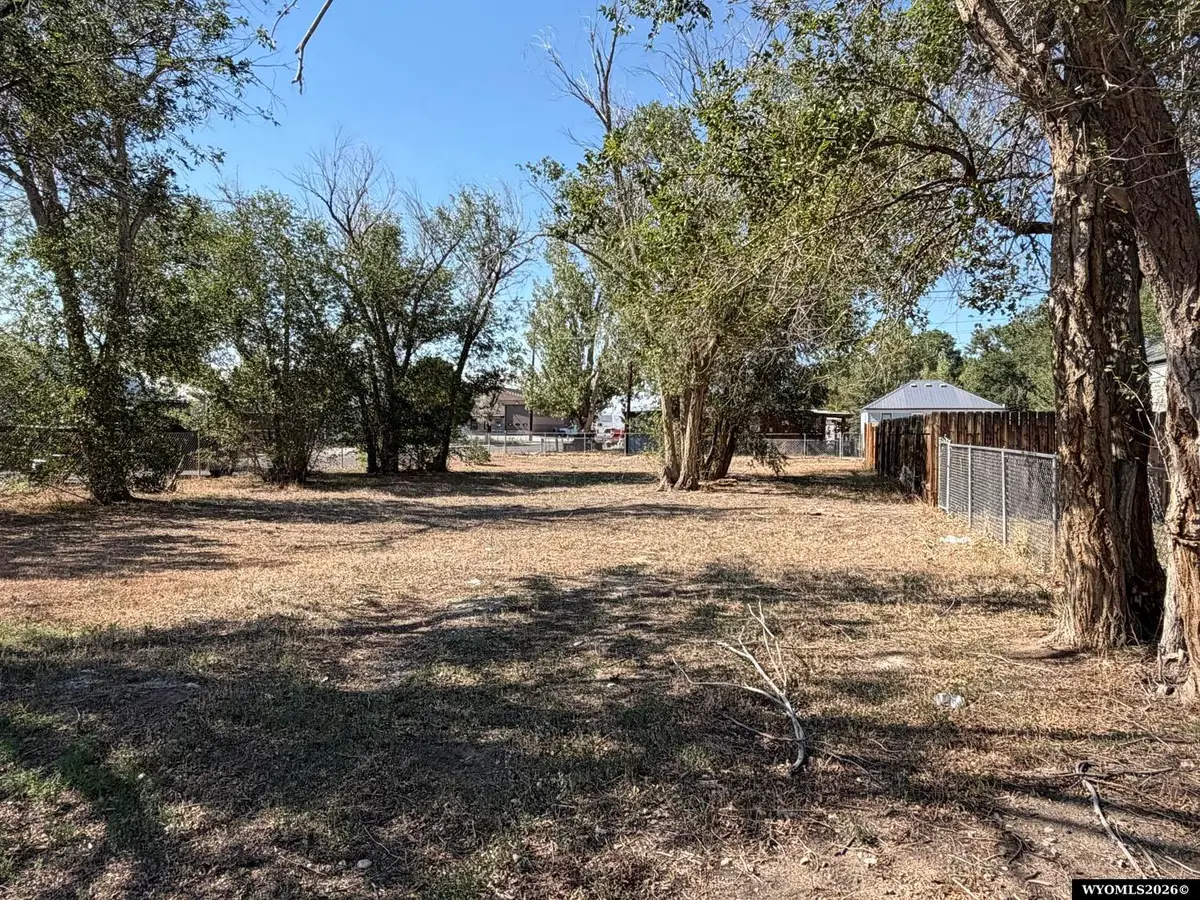902 E Jackson Avenue, Riverton, WY 82501 - #1