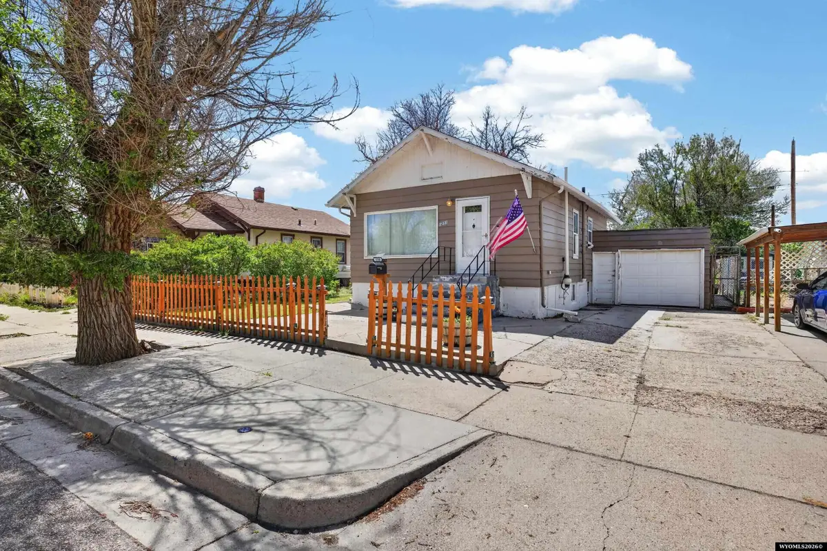 1210 S Cottonwood St, Casper, WY 82604 - #1