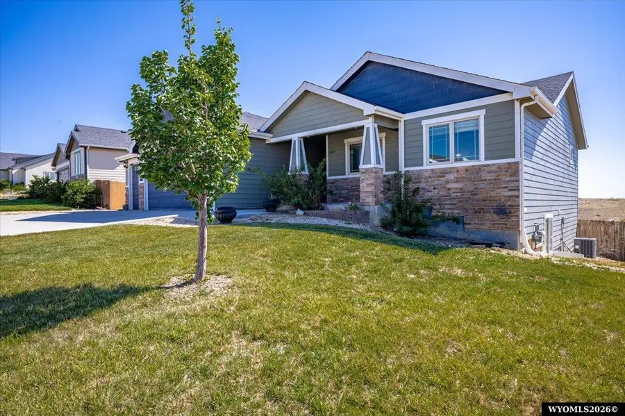 1101 River Heights Dr, Mills, WY 82604 - #3