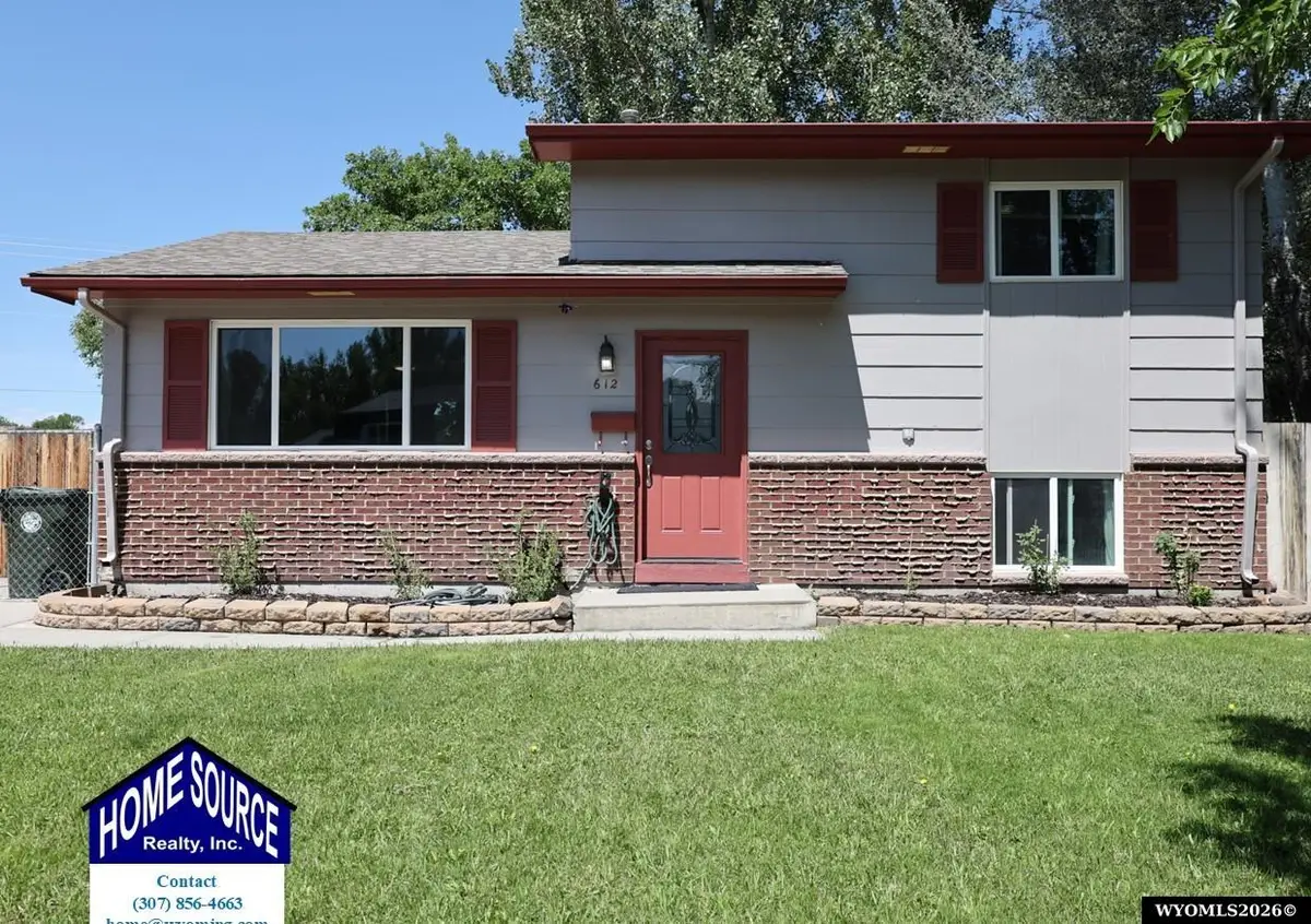 612 Northview Dr, Riverton, WY 82501 - #1