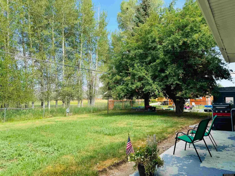 335 Smith Street, Lander, WY 82520 - #2