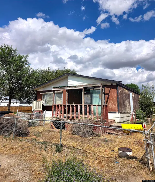 613 Harding Ave, Mills, WY 82604