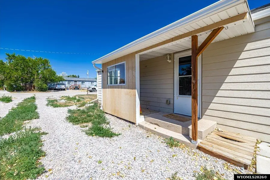 115 N 5th Avenue, Mills, WY 82604 - #2
