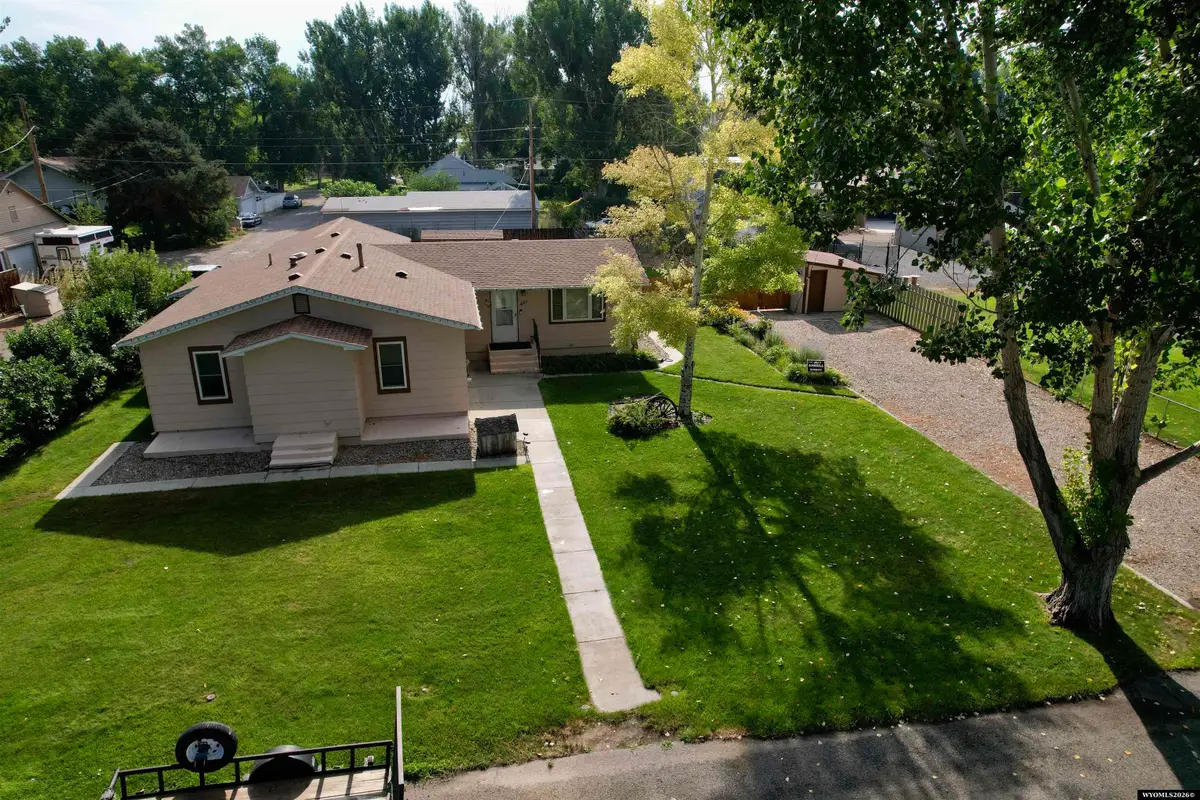 401 S 7th St, Basin, WY 82410 - #1