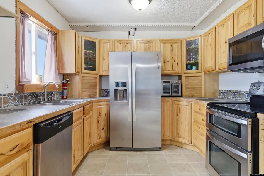 1960 Prairie Lane, Bar Nunn, WY 82601 - #3