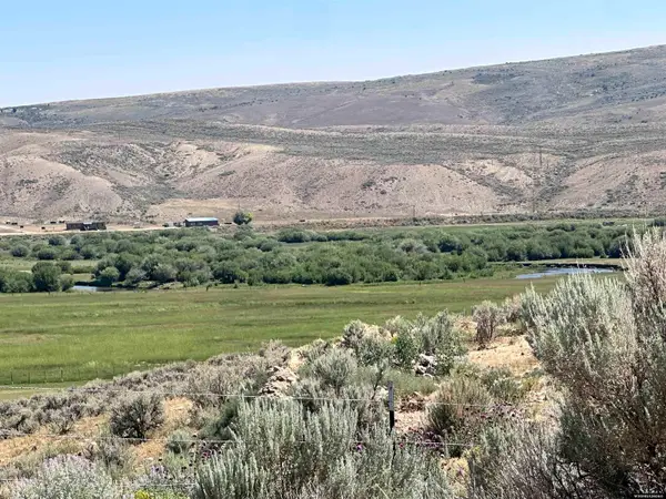 2596 Hwy 233, Kemmerer, WY 83101
