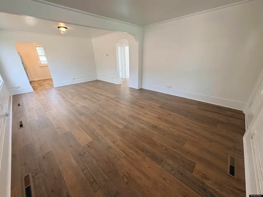 513 E Park Avenue, Riverton, WY 82501 - #3
