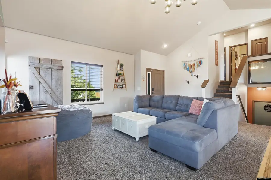 954 South 4th Avenue, Mills, WY 82644 - #2