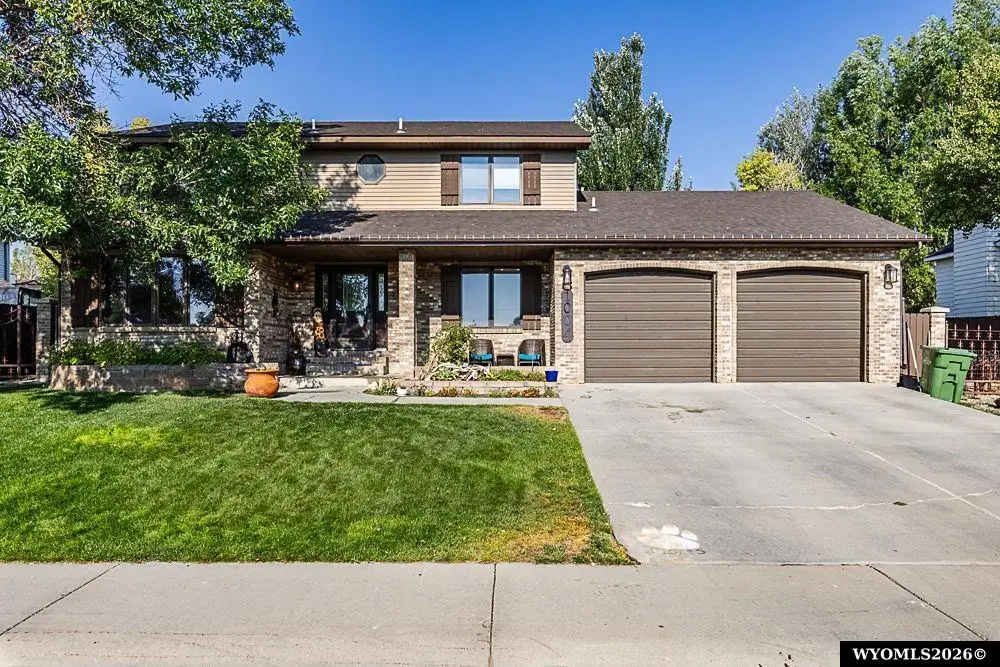 1004 Rosewood Dr, Rock Springs, WY 82901 - #1