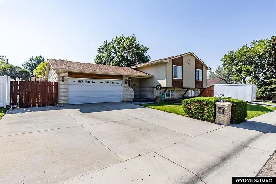 525 Fremont Avenue, Rock Springs, WY 82901 - #3