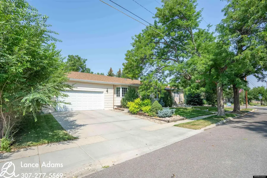 606 S Huber Drive, Casper, WY 82609 - #2