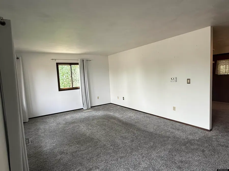 104 Mountain View Drive, Thermopolis, WY 82443 - #2
