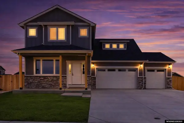 1001 River Heights Drive, Mills, WY 82604