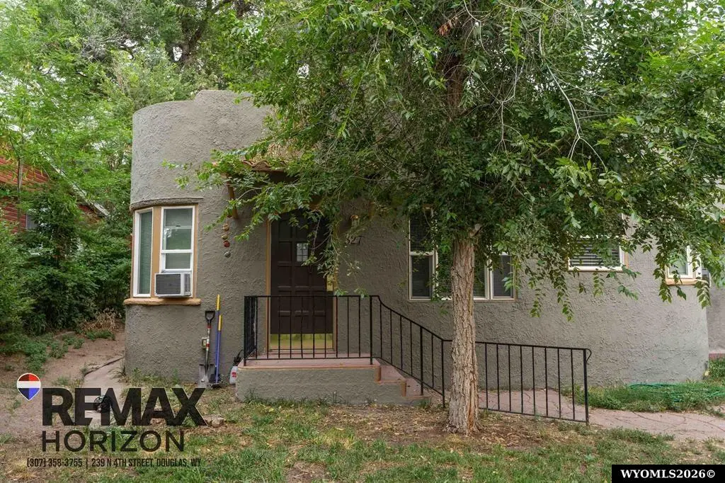 327 S 6th St, Douglas, WY 82633 - #1