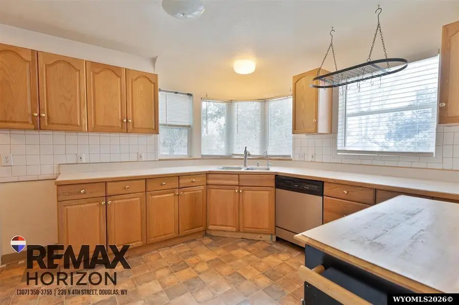 327 S 6th St, Douglas, WY 82633 - #3