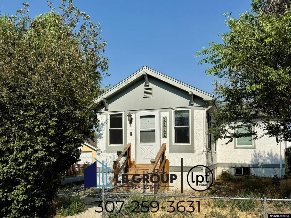 1237 S Cherry St, Casper, WY 82601 - #1