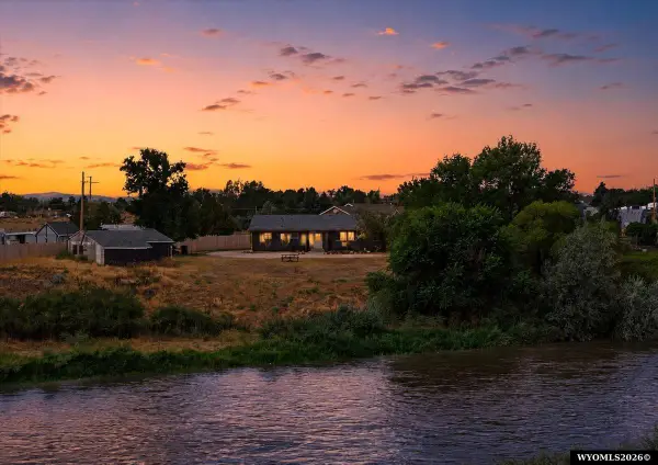 1235 Chamberlain Rd, Casper, WY 82601