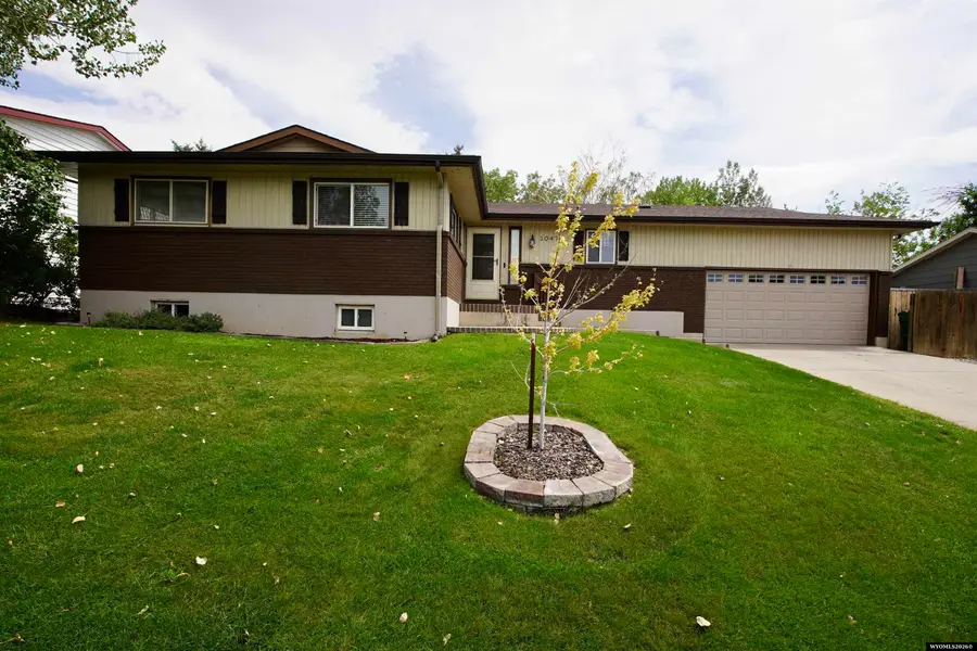 1047 Durango Drive, Douglas, WY 82633 - #2