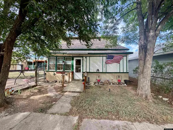 438 BIG HORN ST, Thermopolis, WY 82443