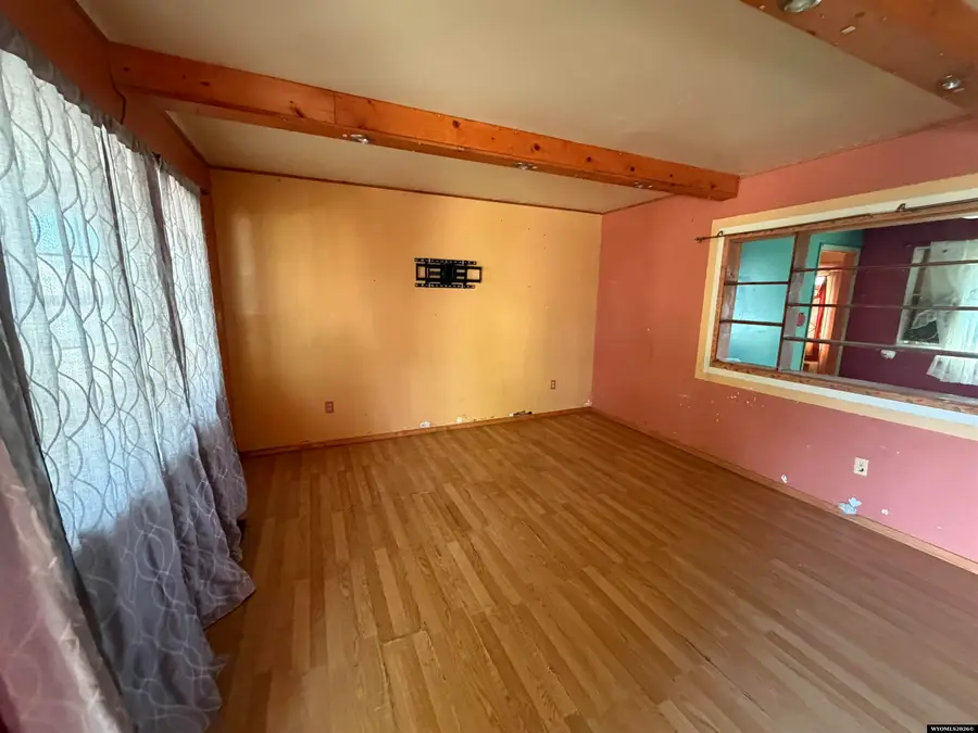 433 Holmes, Evansville, WY 82636 - #2