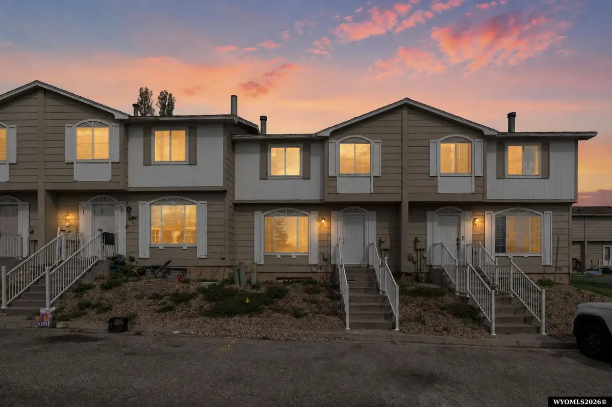 27 Incline Dr, Evanston, WY 82930 - #1