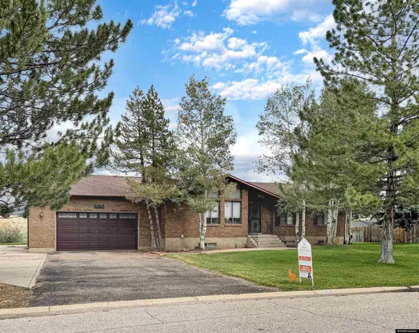 214 Toponce Dr, Evanston, WY 82930