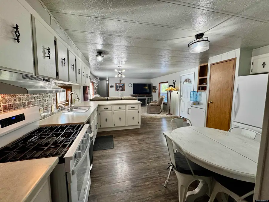 115 E Warren, Thermopolis, WY 82443 - #3