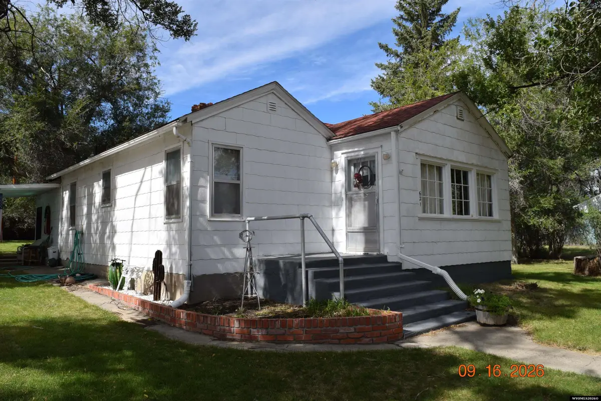 621 & 625 S 4th Street, Glenrock, WY 82637 - #1