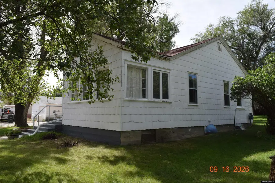 621 & 625 S 4th Street, Glenrock, WY 82637 - #2