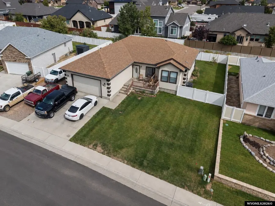 2607 Popo Agie Dr, Rock Springs, WY 82901-5302 - #2
