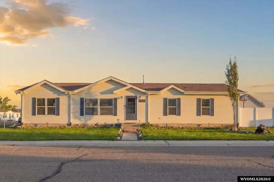 3733 Blue Heron St, Rock Springs, WY 82901-3497 - #2