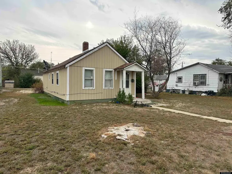 1573 W C Street, Torrington, WY 82240 - #2