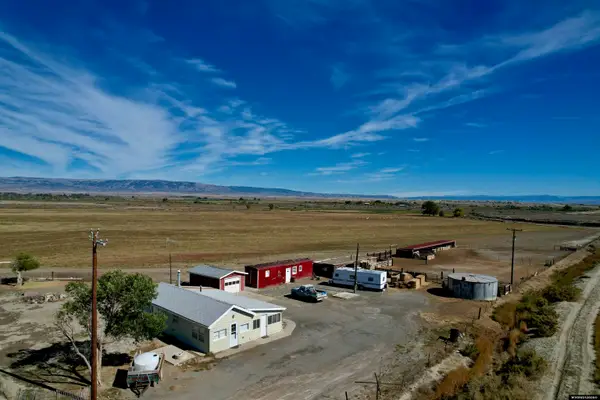 655 Rd 1, Deaver, WY 82421