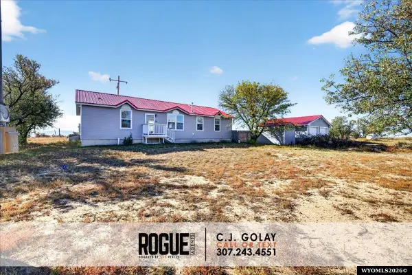 4201 Cole Creek Road, Evansville, WY 82636