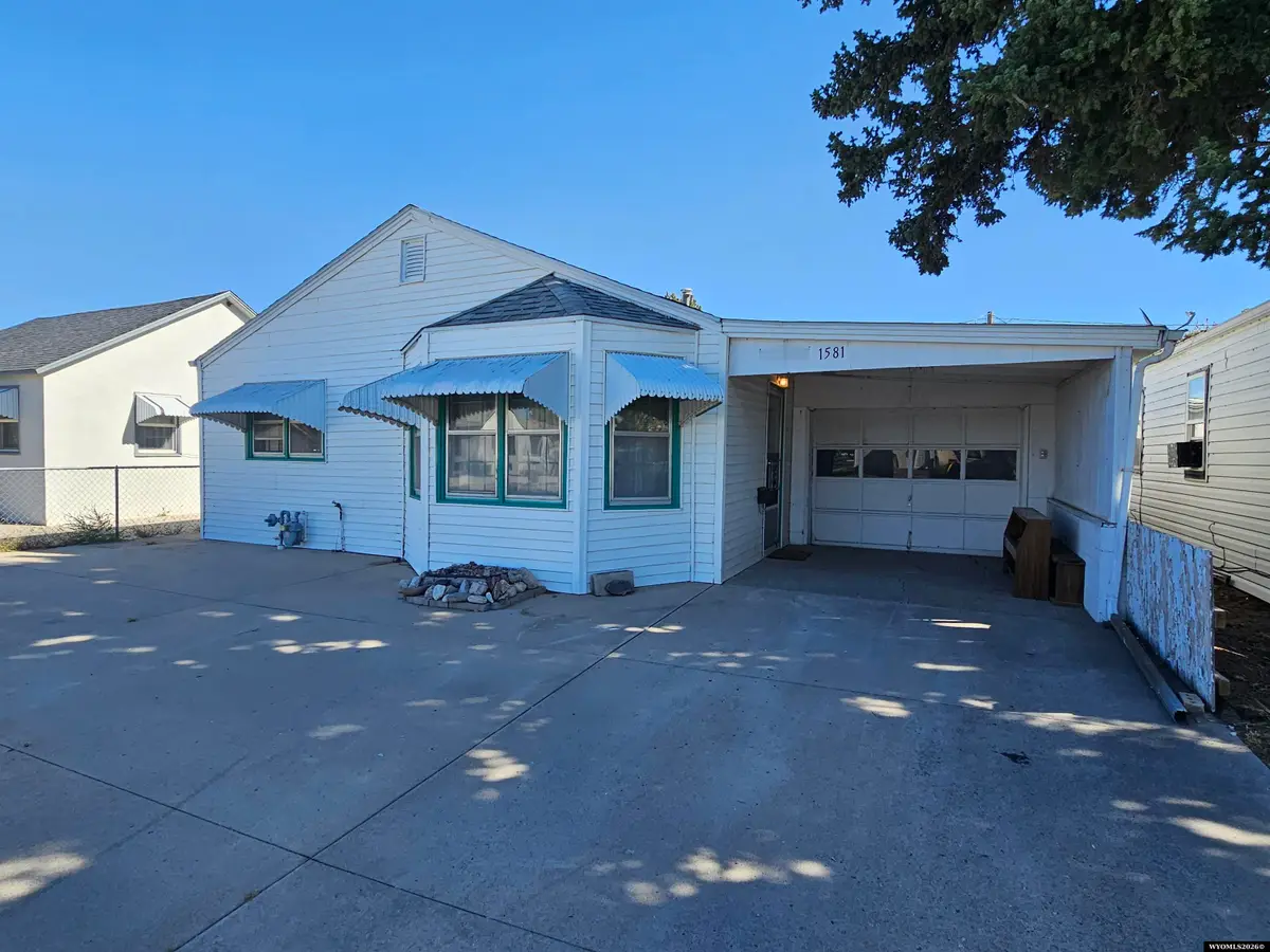 1581 W B Street, Torrington, WY 82240 - #1