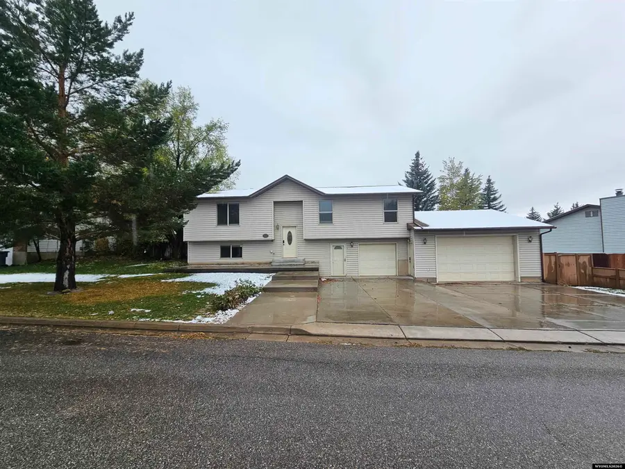 437 Twin Ridge Ave., Evanston, WY 82930 - #2